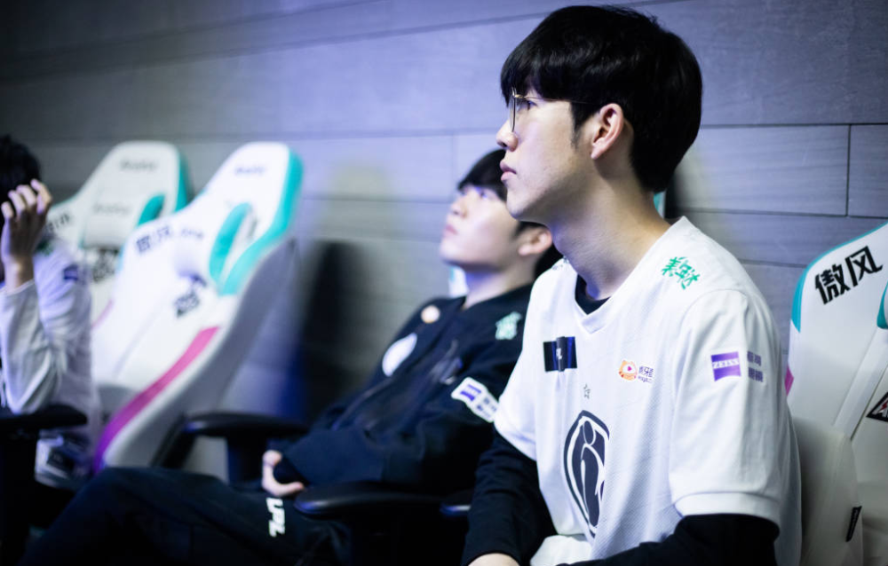 在积极争夺 在积极争夺