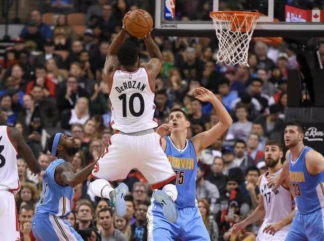 哈维在比赛 哈维在比赛